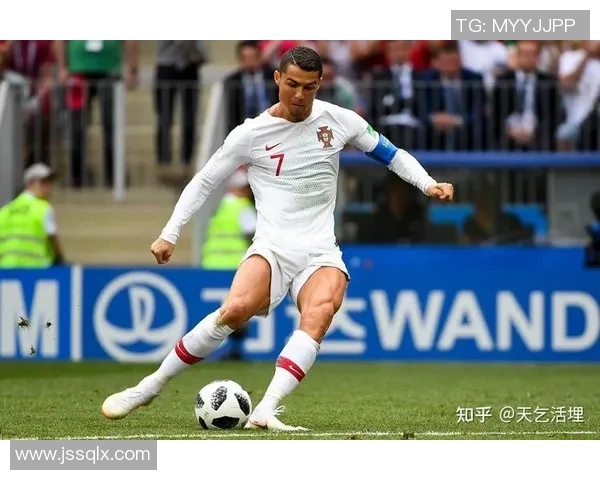 为什么足球明星普遍有O型腿背后的原因和影响解析 为什么足球明星普遍有O型腿背后的原因和影响解析